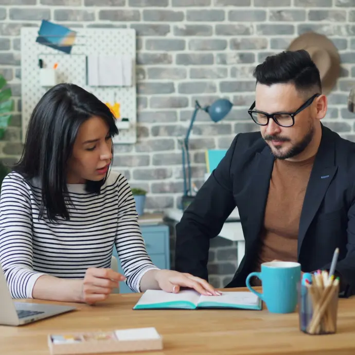 A Bizniz employee explaining the UAE business license requirements